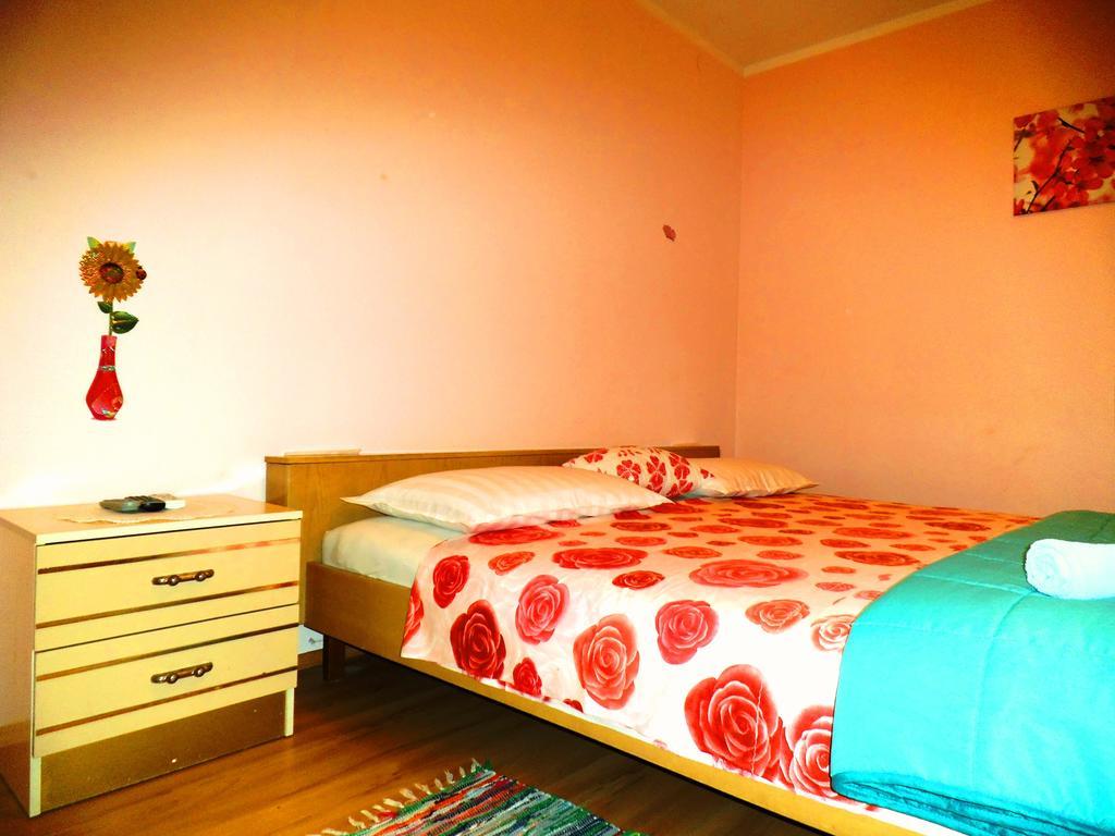 Kaja House Apartments Lozovac Phòng bức ảnh