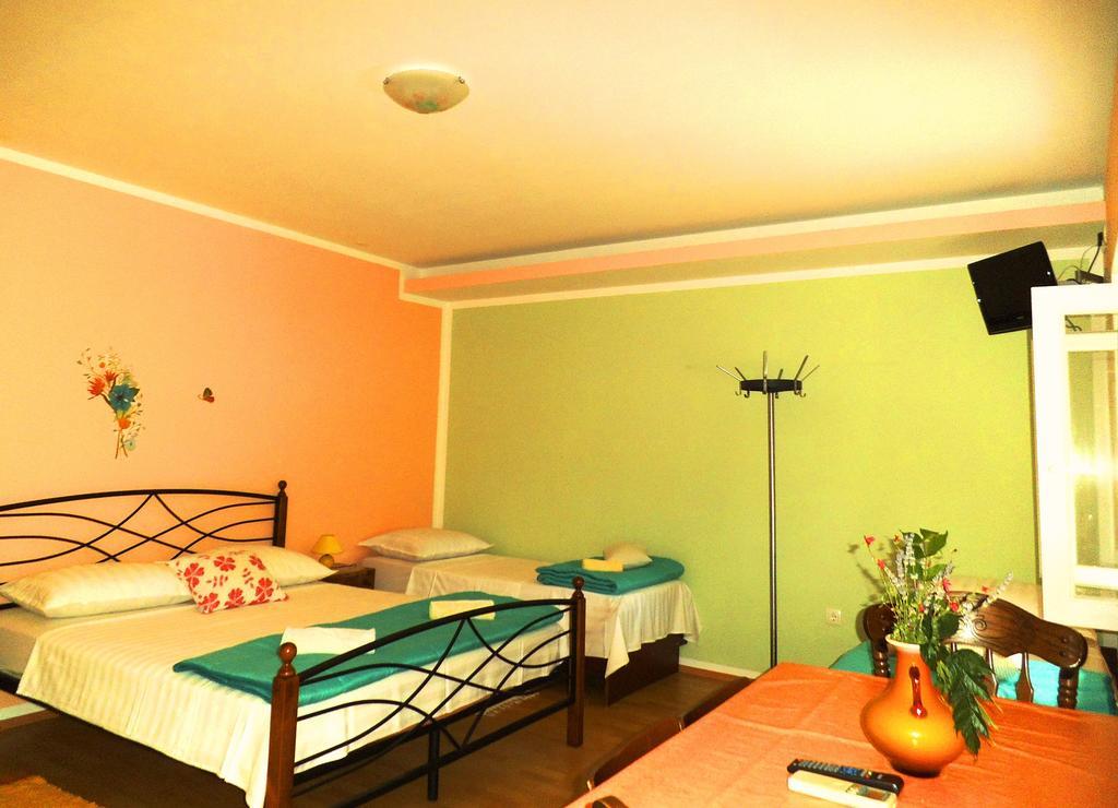 Kaja House Apartments Lozovac Ngoại thất bức ảnh